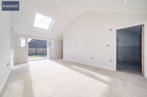 Photo 18- click for photo gallery